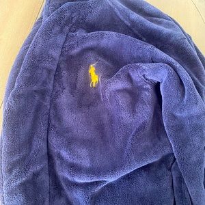 Polo Ralph Lauren Men’s plush robe navy blue